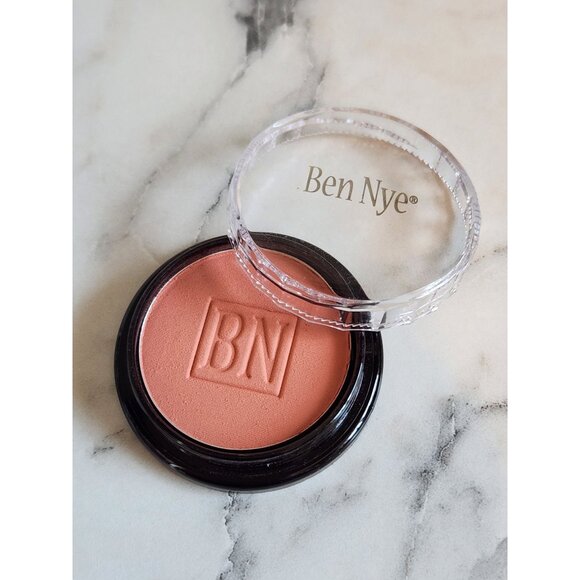 Ben Nye Powder Blush DRK-72 Fresh Coral 3.5g - Picture 3 of 4